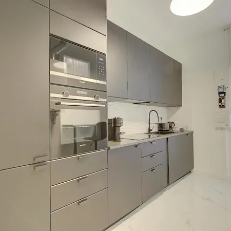 Le Parisien Chic Et Contemporain 아파트 파리